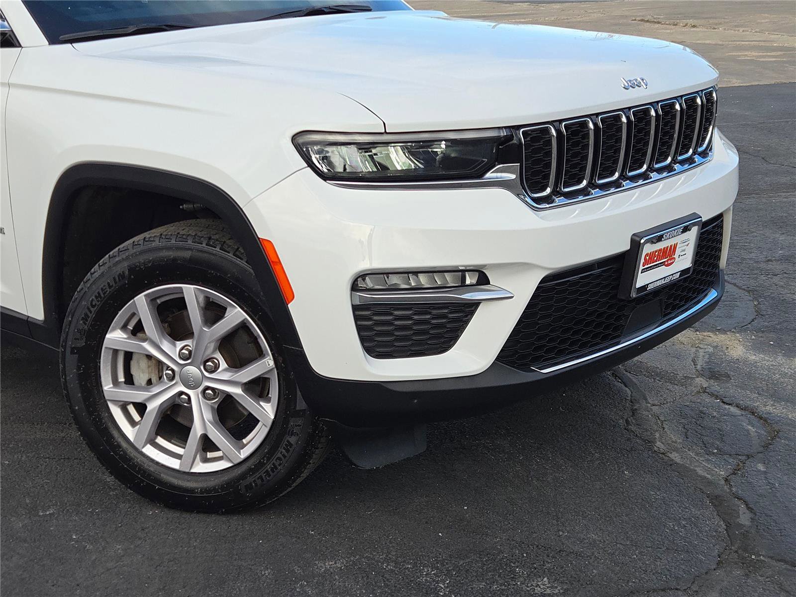 Certified 2022 Jeep Grand Cherokee Limited image 2