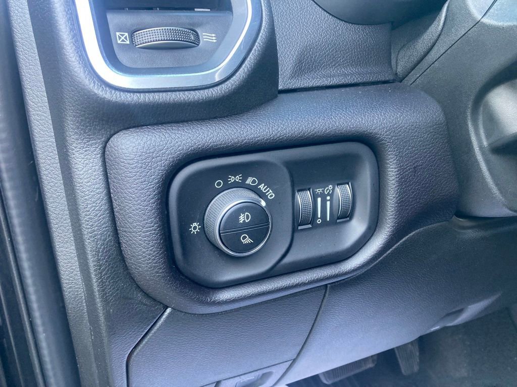 Used 2022 RAM 2500 Laramie AWD/4WD image 19