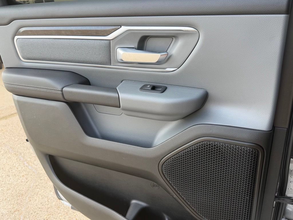 Used 2022 RAM 1500 Lone Star AWD/4WD image 23