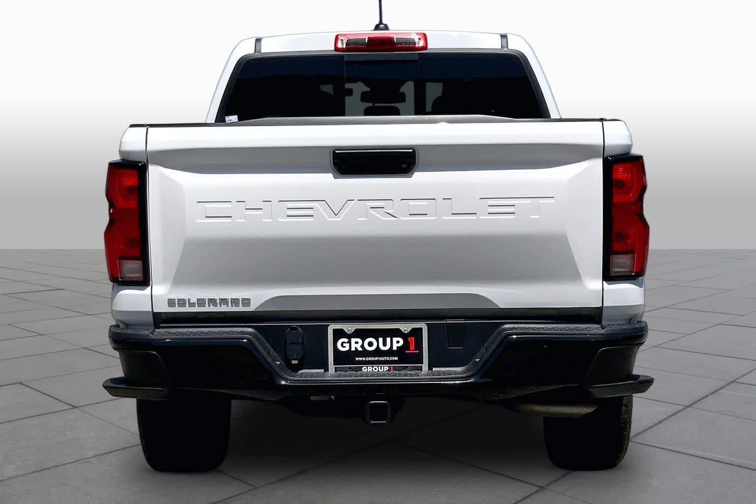 Used 2024 Chevrolet Colorado Z71 w/ Z71 Convenience Package 2 AWD/4WD image 5