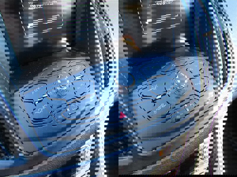 Used 2015 Ford Escape SE w/ Equipment Group 201A image 16