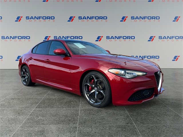 Used 2017 Alfa Romeo Giulia Ti w/ TI 19" Sport Package image 7