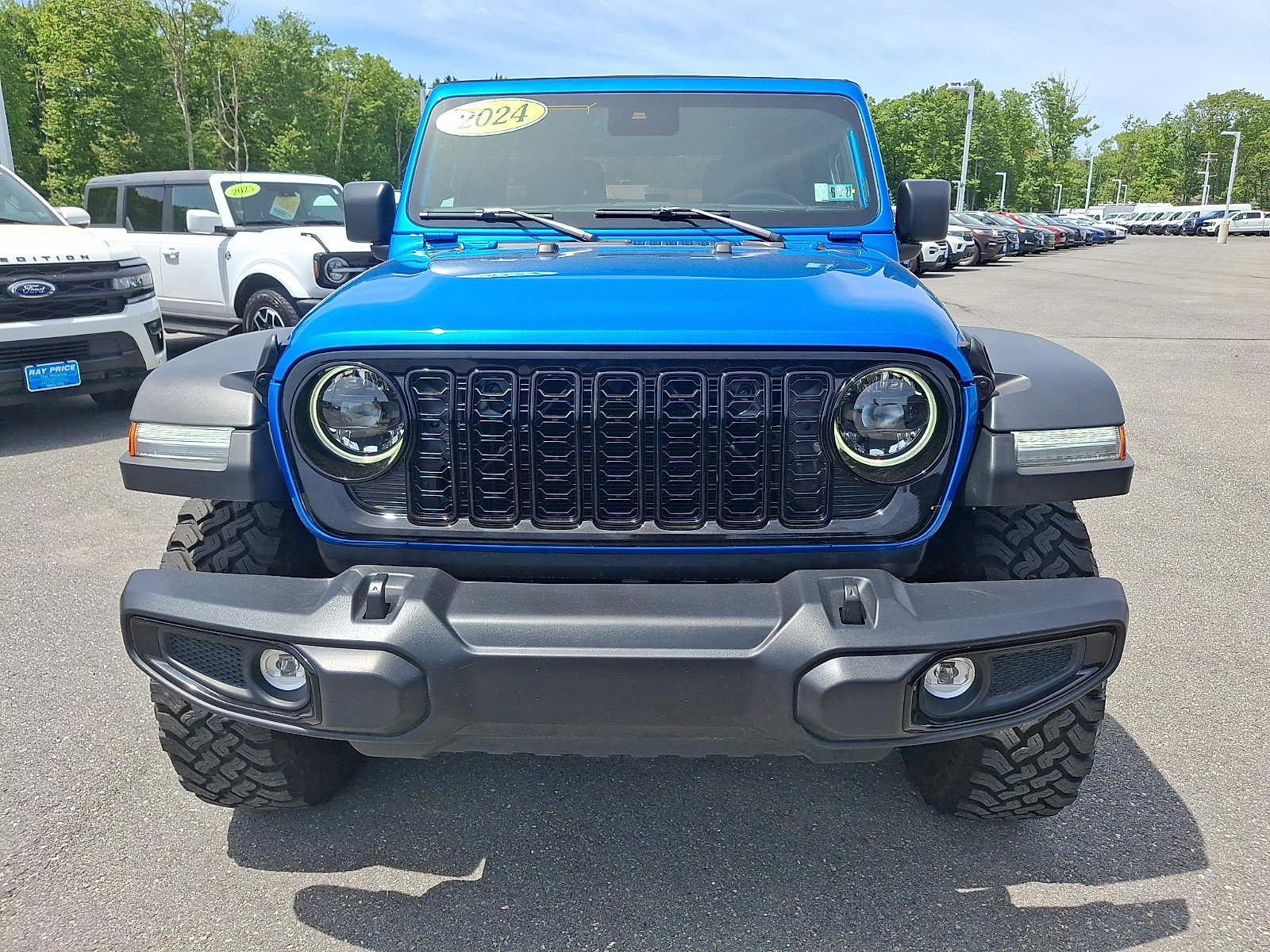 Used 2024 Jeep Wrangler Unlimited Sport AWD/4WD image 2