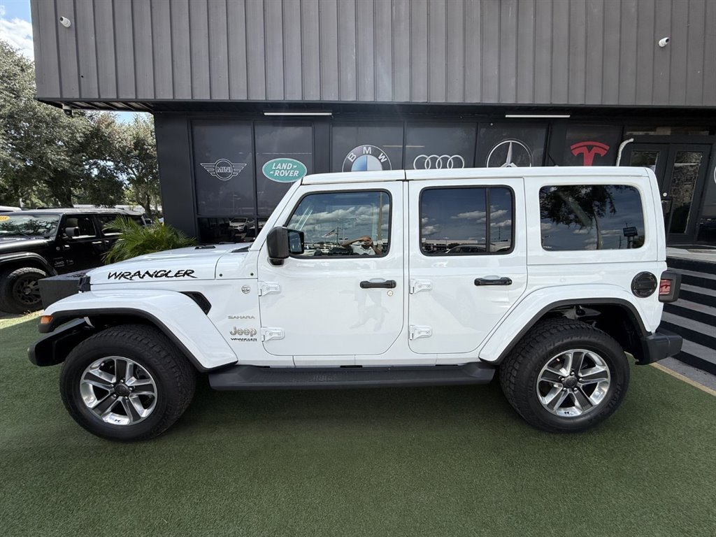 Used 2021 Jeep Wrangler Unlimited Sahara w/ Uconnect 4C Nav & Sound Group AWD/4WD image 7