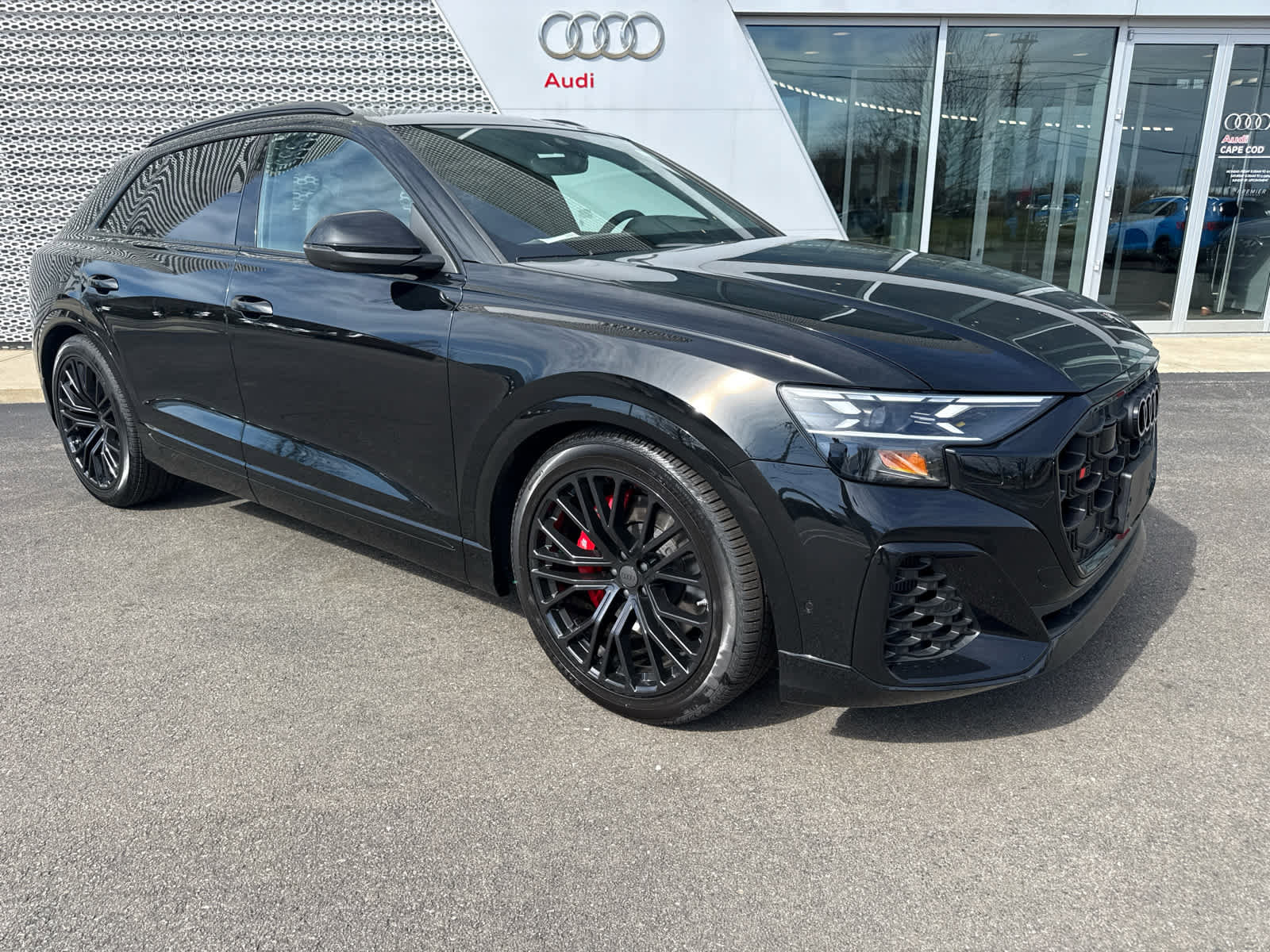 New 2026 Audi SQ8 Prestige image 2