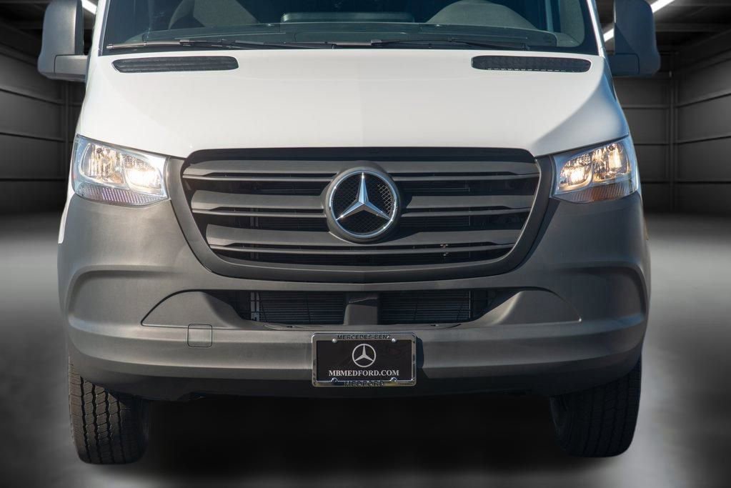 Used 2024 Mercedes-Benz Sprinter 2500 image 13