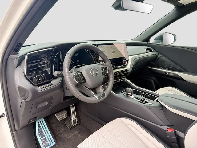 New 2026 Lexus TX 500h AWD image 28
