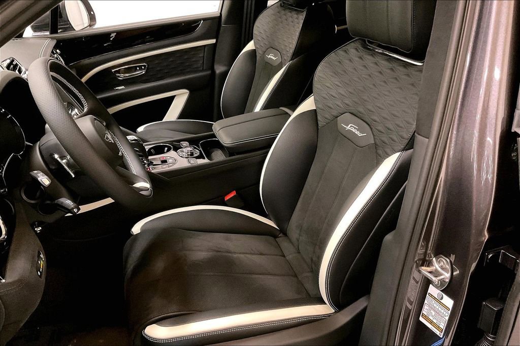 New 2026 Bentley Bentayga Speed image 8