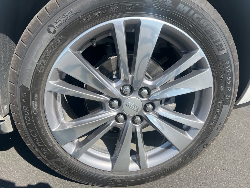 Certified 2024 Cadillac XT6 Premium Luxury FWD image 7