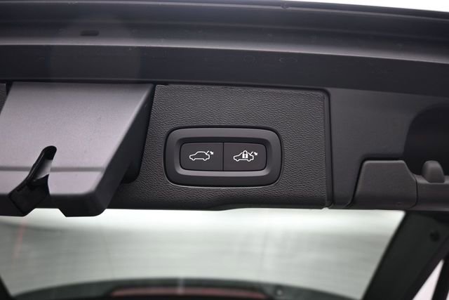 New 2026 Volvo XC60 B5 Ultra w/ Climate Package AWD/4WD image 34