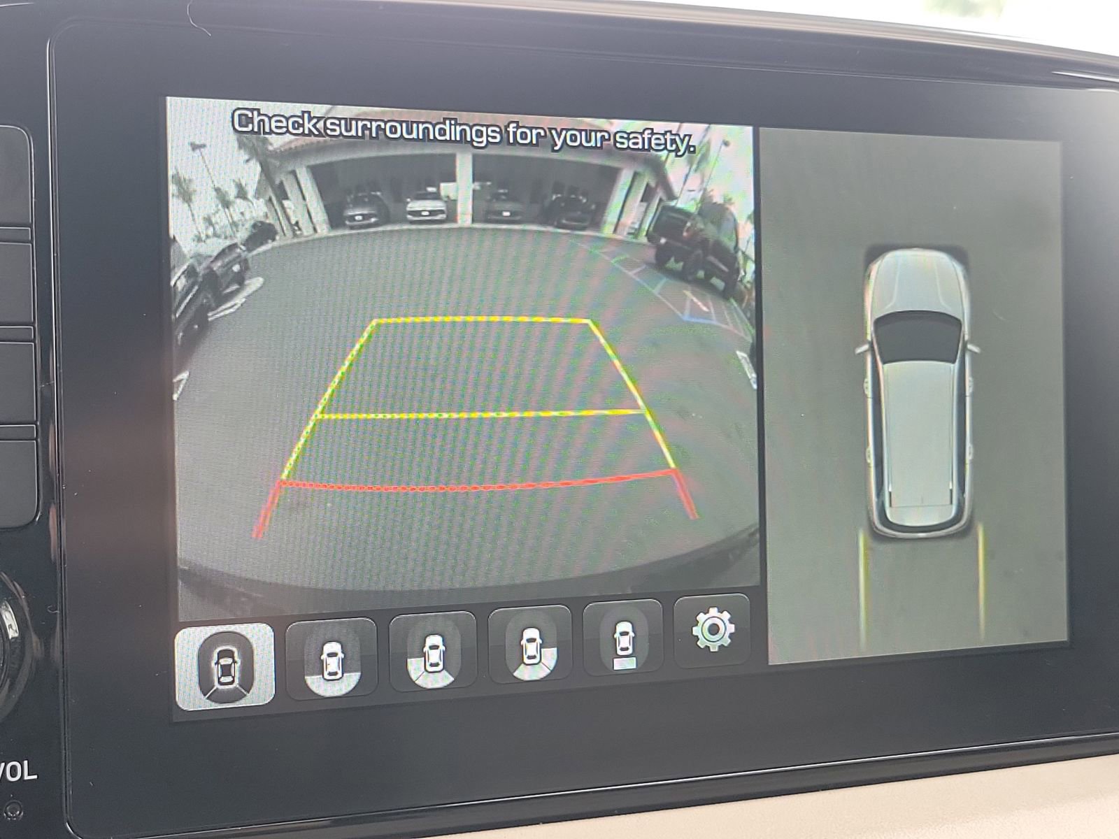Used 2020 Hyundai Santa Fe Limited FWD image 14