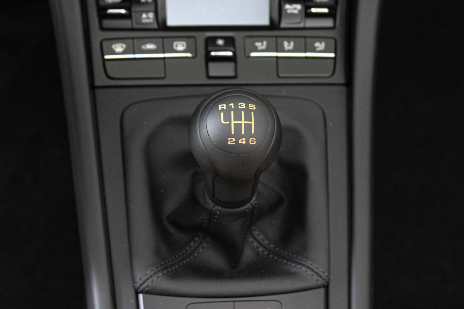 Used 2019 Porsche 911 Speedster RWD image 42