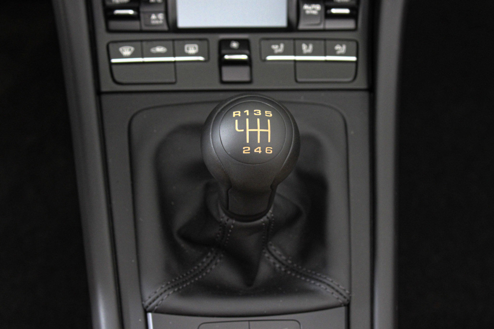 Used 2019 Porsche 911 Speedster RWD image 42