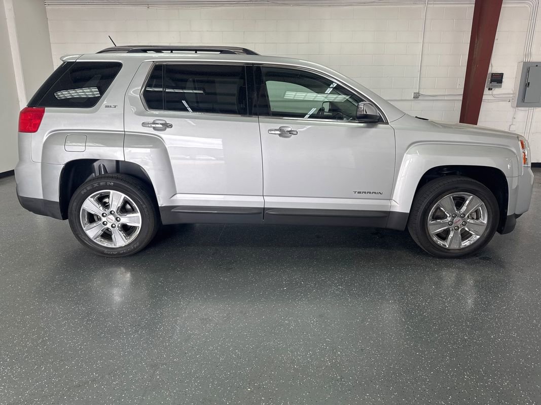 Used 2015 GMC Terrain SLT image 3