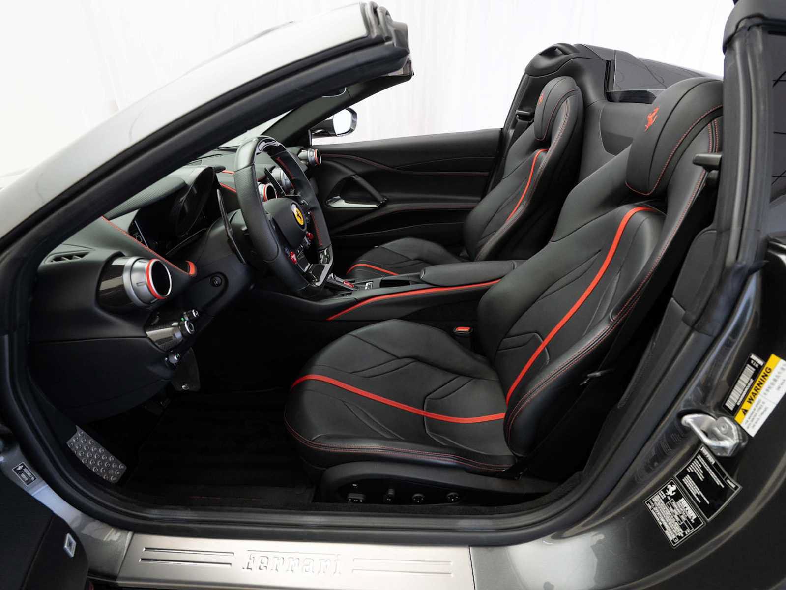Used 2021 Ferrari 812 GTS RWD image 9