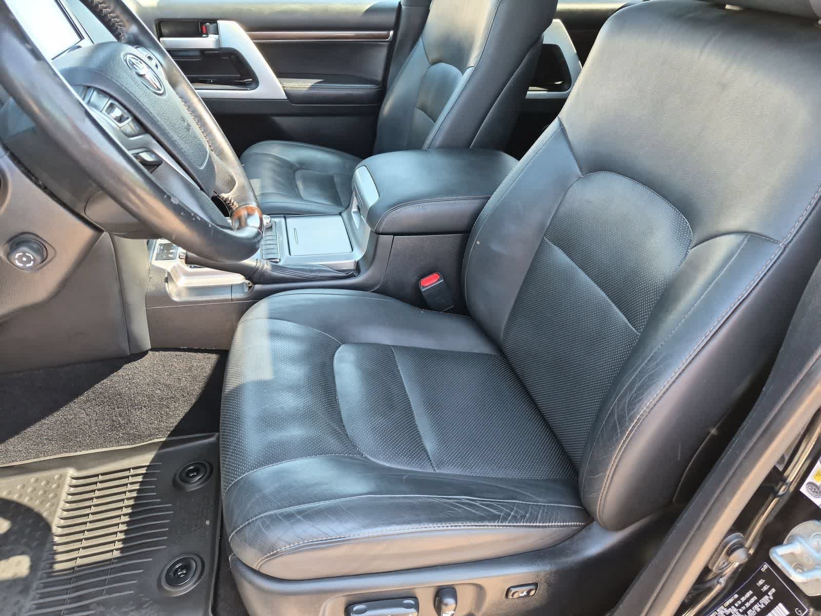 Used 2021 Toyota Land Cruiser Heritage Edition AWD/4WD image 16
