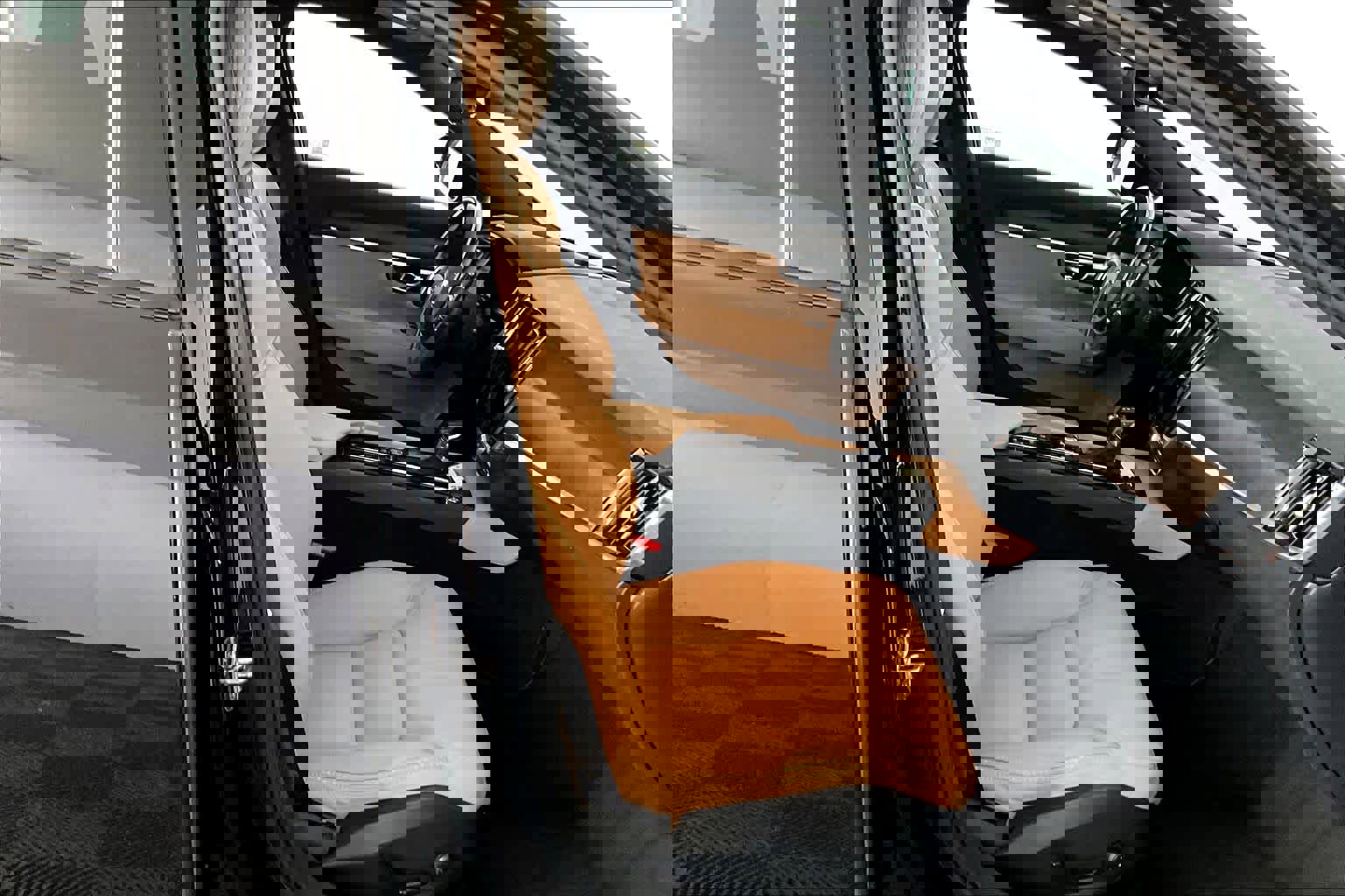 Used 2020 Volvo V90 T6 Cross Country image 8