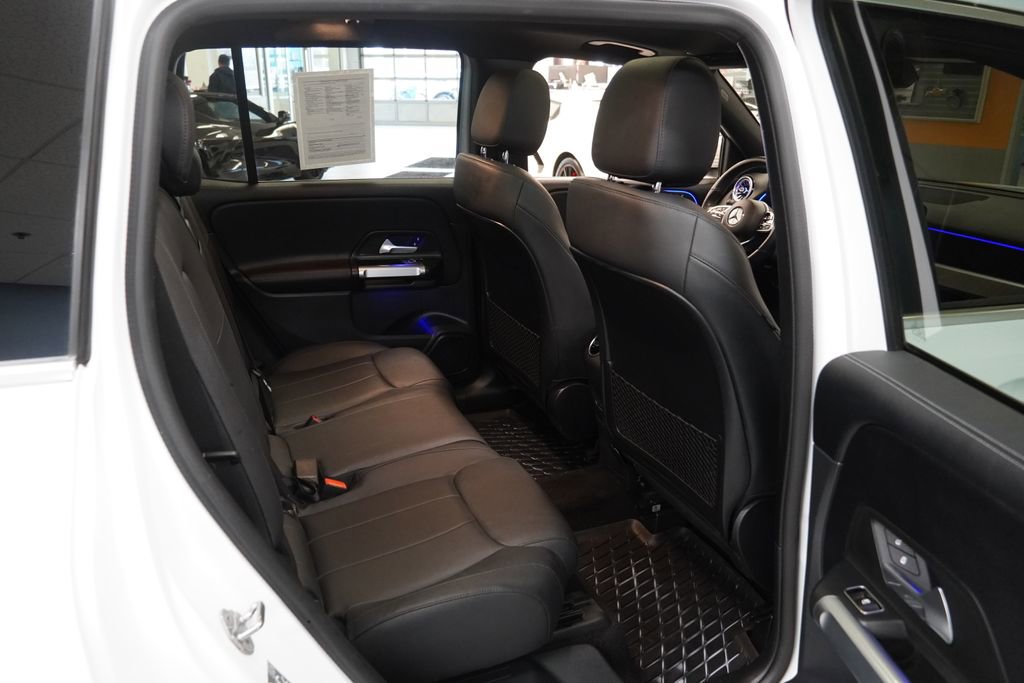 Used 2023 Mercedes-Benz GLB 250 4MATIC image 22
