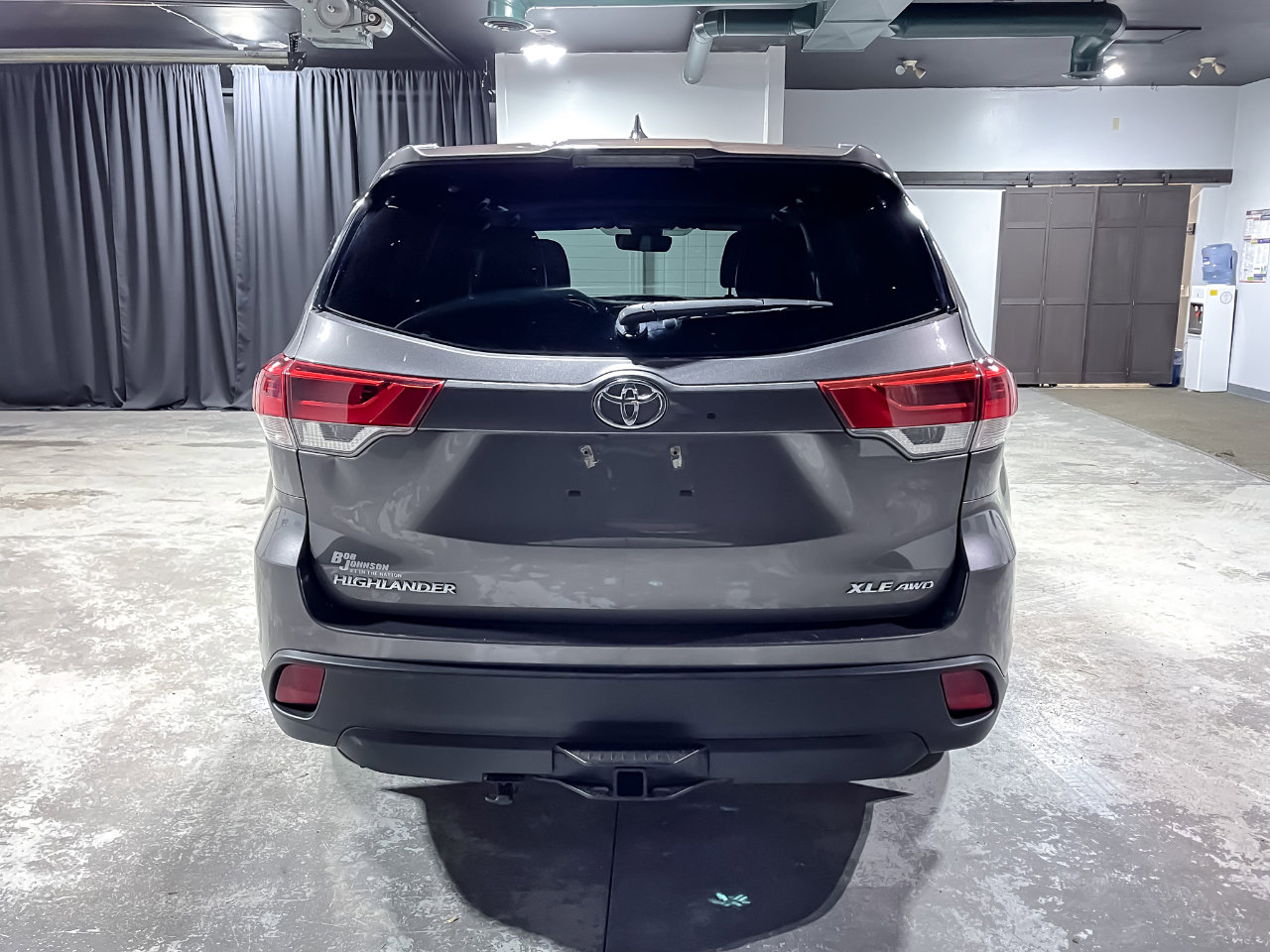 Used 2018 Toyota Highlander XLE image 7