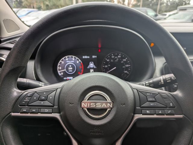 Used 2022 Nissan Kicks SV image 27