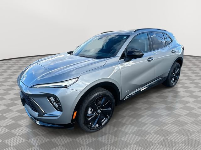 Used 2025 Buick Envision Sport Touring image 1