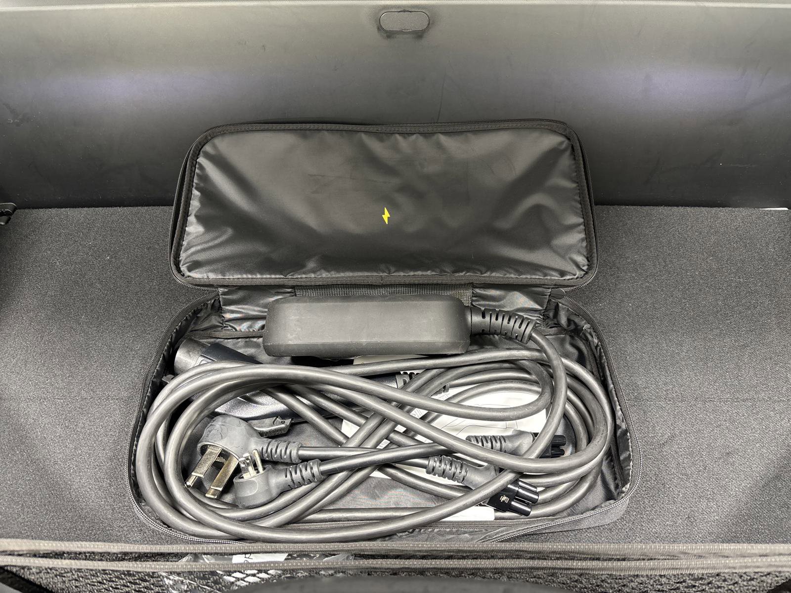 Used 2024 Rivian R1S Adventure image 28