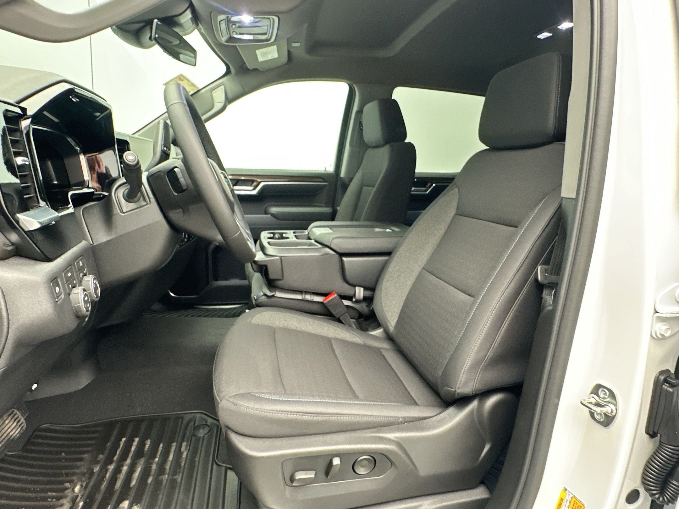 New 2026 Chevrolet Silverado 1500 LT AWD/4WD image 5