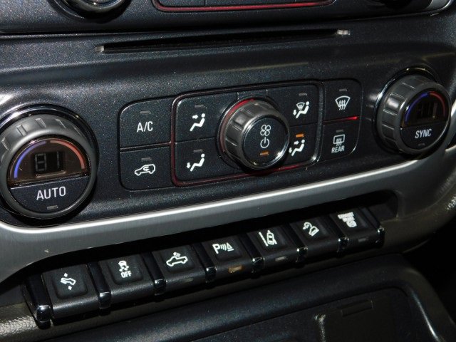 Used 2016 GMC Sierra 2500 SLT w/ Driver Alert Package image 26