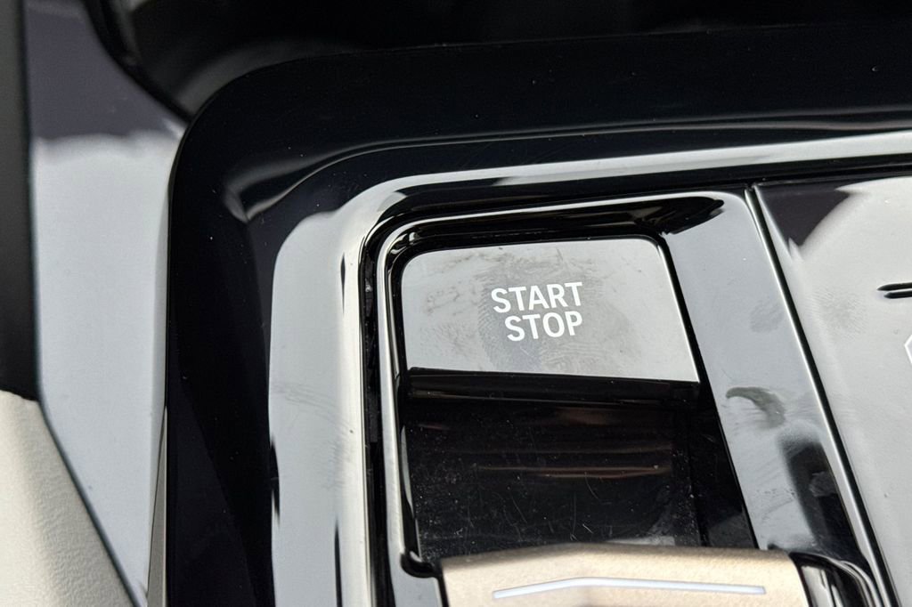 Used 2024 BMW i5 eDrive40i w/ M Sport Package image 25