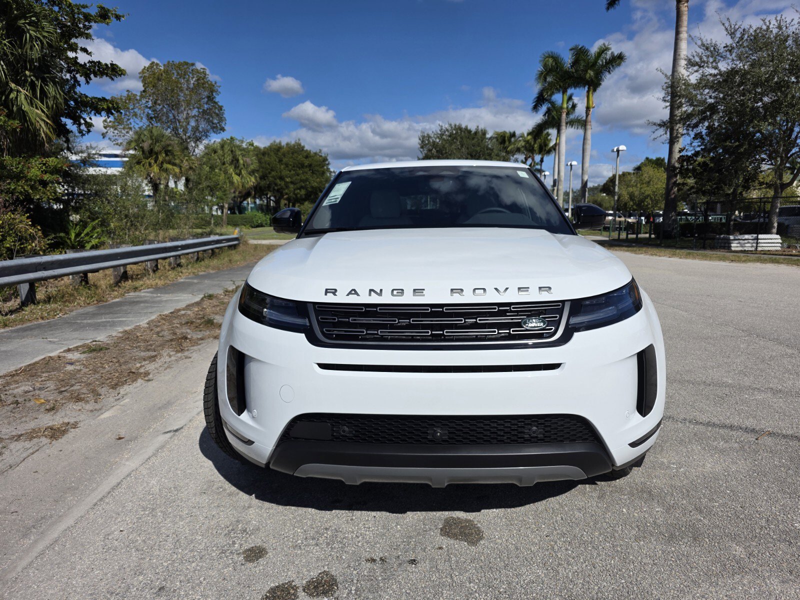 New 2026 Land Rover Range Rover Evoque S image 8