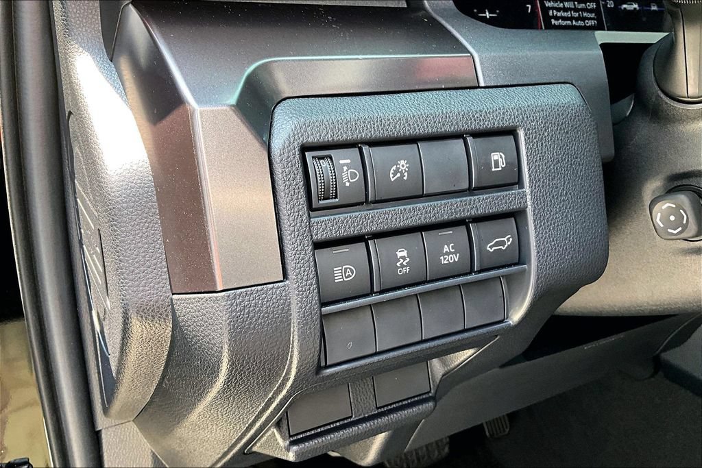 Certified 2025 Toyota 4Runner TRD Off-Road Premium AWD/4WD image 36