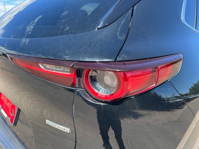 Used 2022 MAZDA CX-30 AWD 2.5 S w/ Premium Package image 12