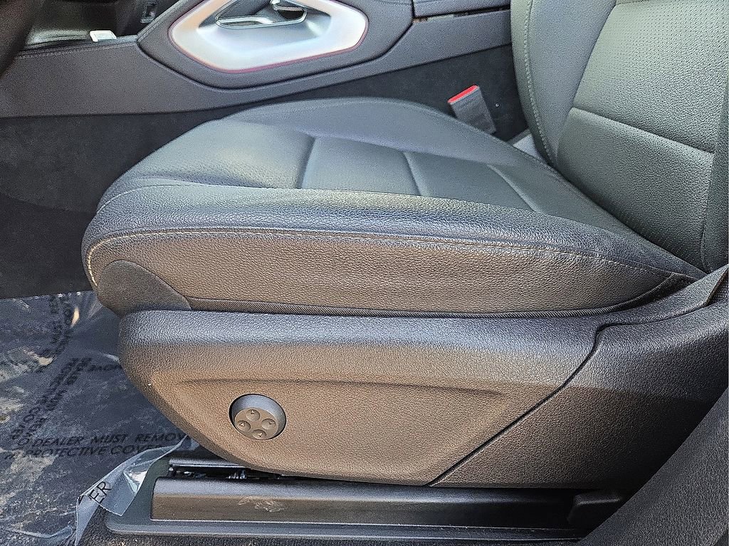 Used 2025 Mercedes-Benz GLS 450 4MATIC image 27