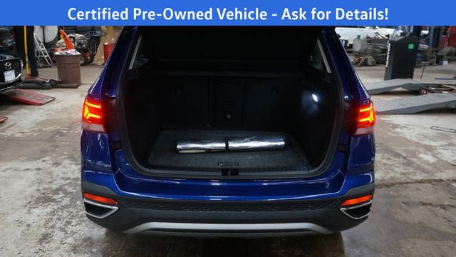 Certified 2024 Volkswagen Taos SE image 42