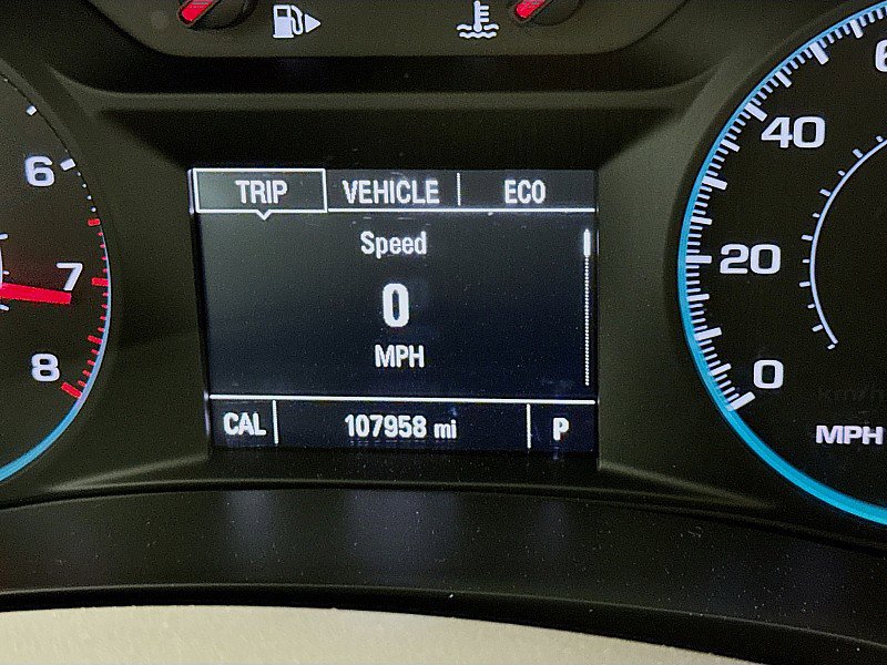 Used 2017 Chevrolet Malibu LT FWD image 13