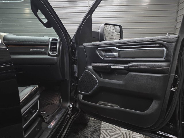 Used 2019 RAM 1500 Laramie w/ Sport Appearance Package AWD/4WD image 37