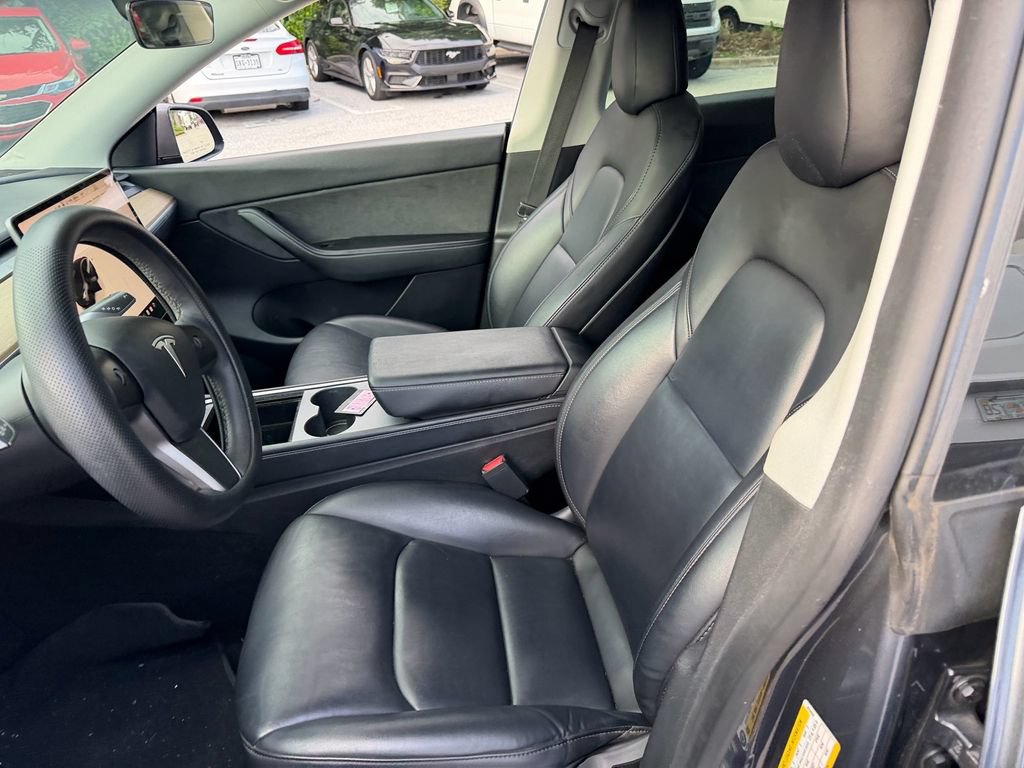 Used 2022 Tesla Model Y Performance AWD/4WD image 9