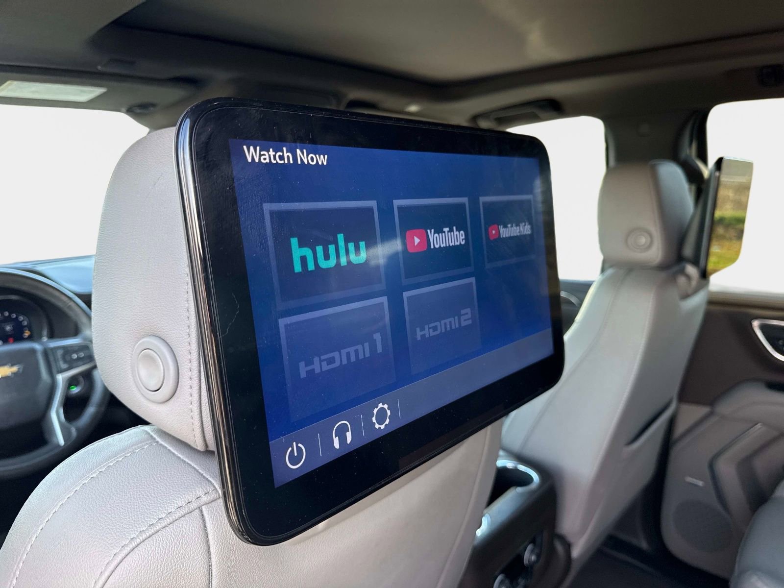 Used 2022 Chevrolet Tahoe LT w/ LT Signature Package image 16