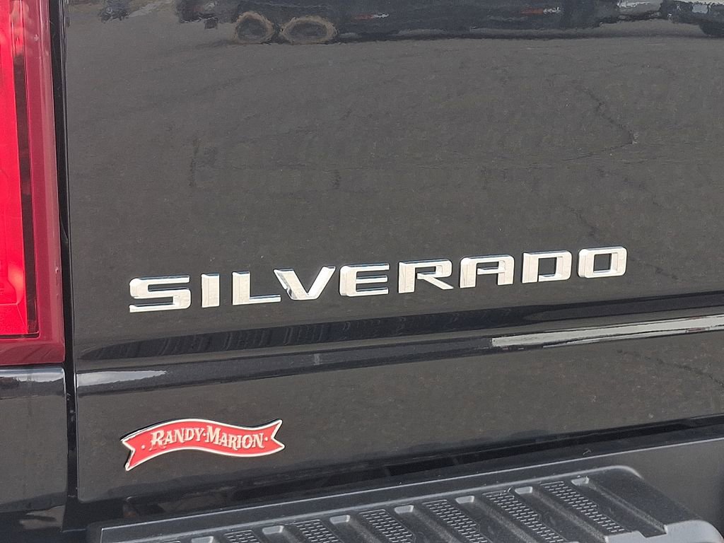Used 2023 Chevrolet Silverado 2500 LTZ w/ Z71 Off-Road Package AWD/4WD image 30