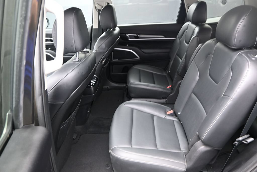Used 2021 Kia Telluride S AWD/4WD image 16