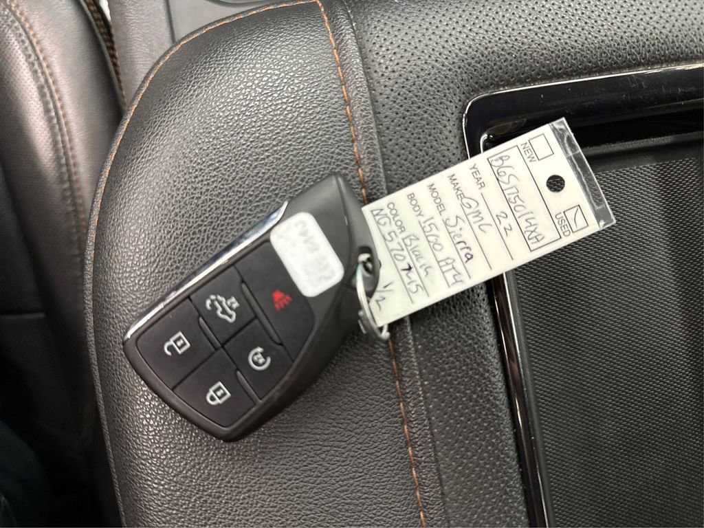 Used 2022 GMC Sierra 1500 AT4 w/ AT4 Premium Package image 44