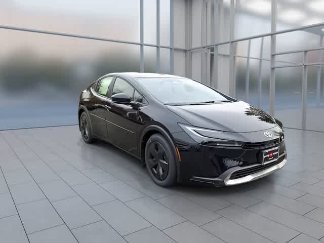 New 2026 Toyota Prius Plug-In Hybrid FWD image 5
