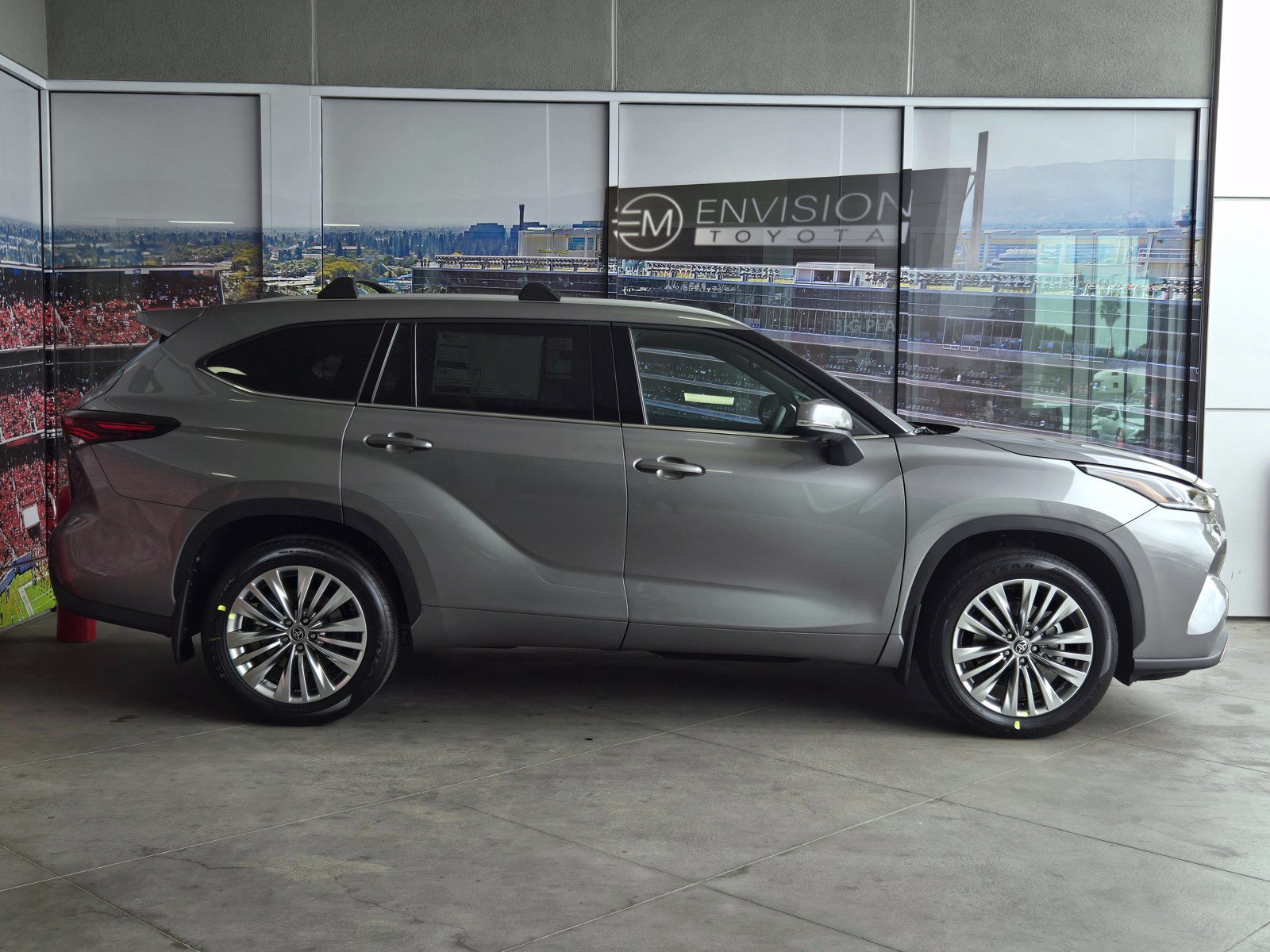 New 2026 Toyota Highlander Platinum AWD/4WD image 3