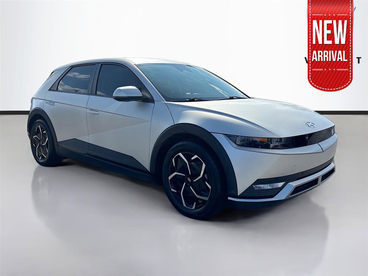 Used 2023 Hyundai Ioniq 5 SEL image 1