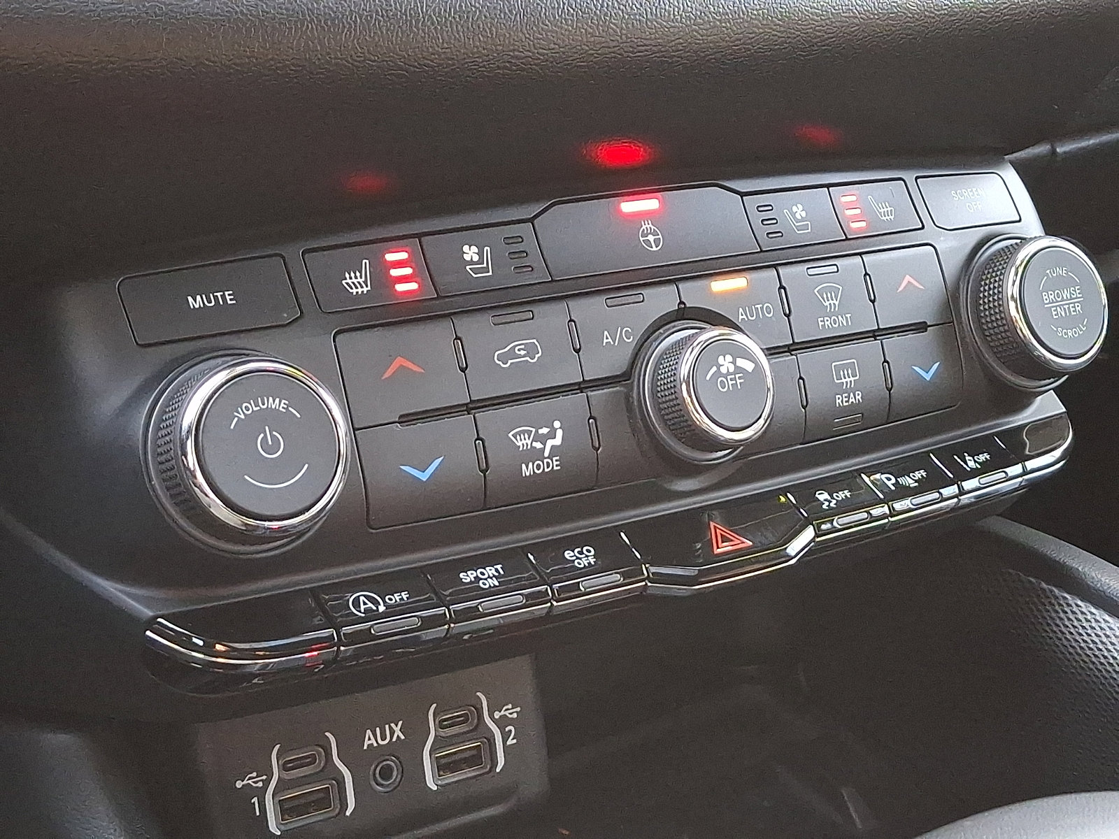 Certified 2025 Dodge Durango GT image 17