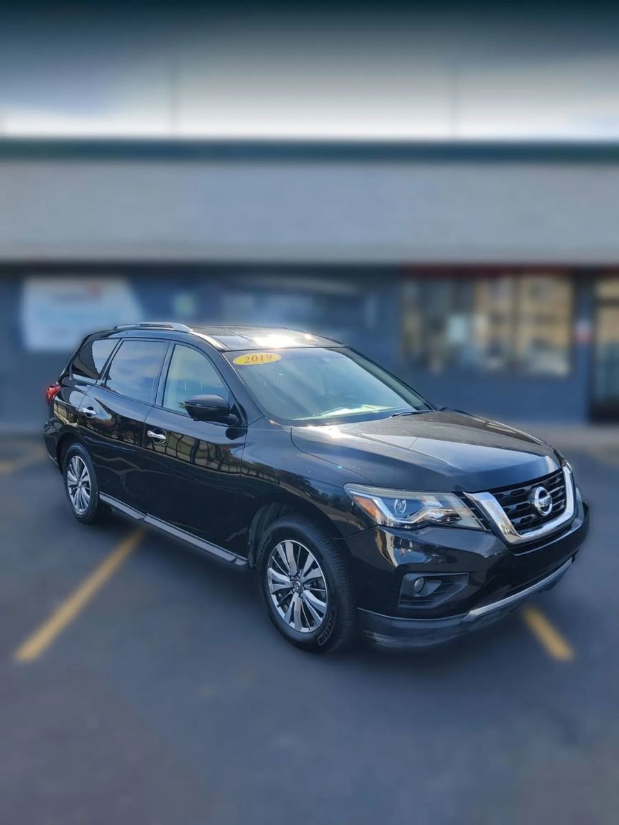 Used 2019 Nissan Pathfinder SL