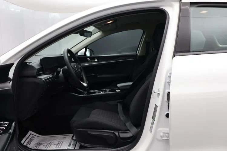 Used 2025 Kia K5 LXS FWD image 14
