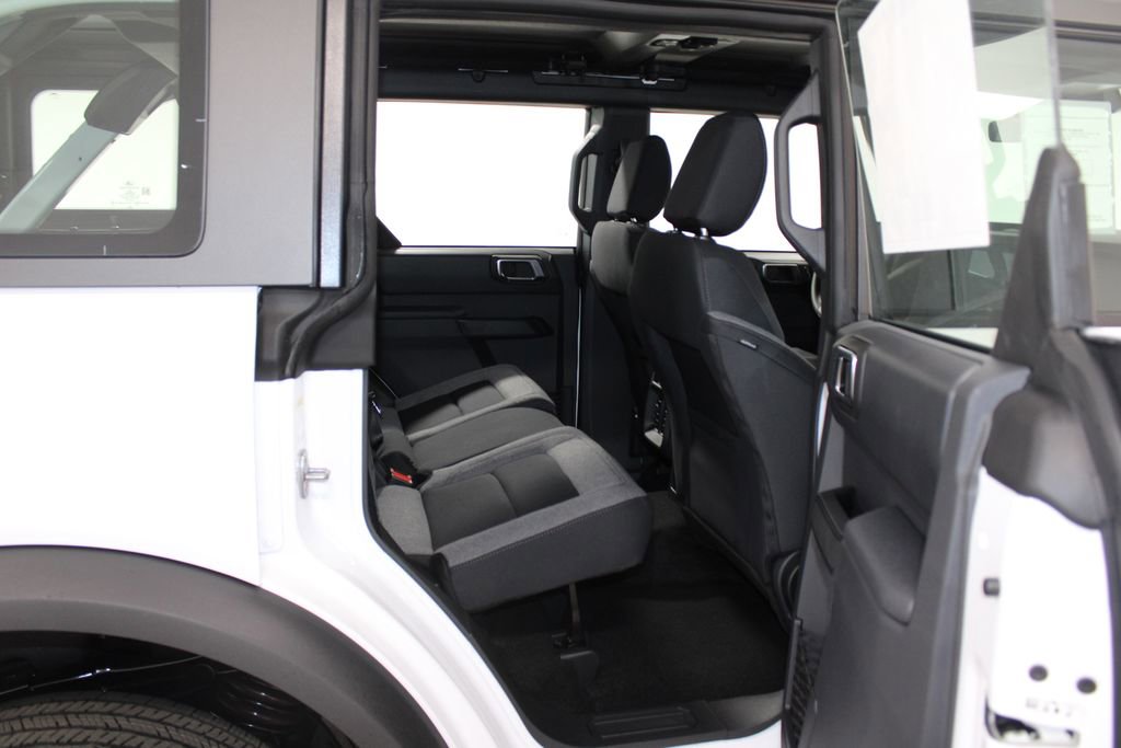 New 2025 Ford Bronco 4-Door image 28