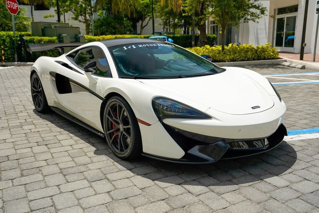 Used 2017 McLaren 570S Coupe RWD image 38