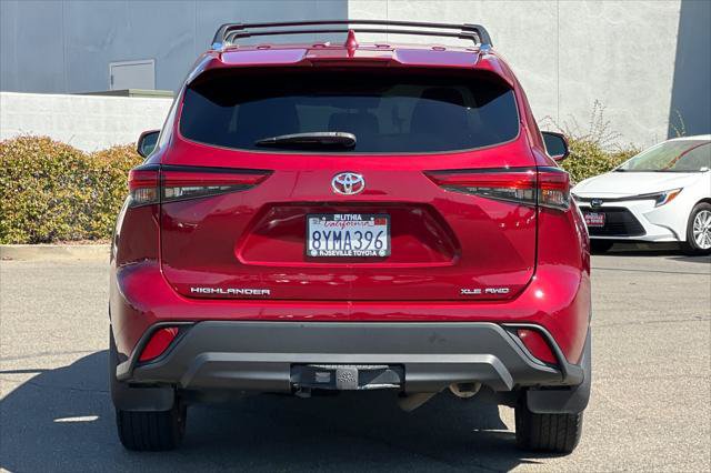 Certified 2021 Toyota Highlander XLE AWD/4WD image 8